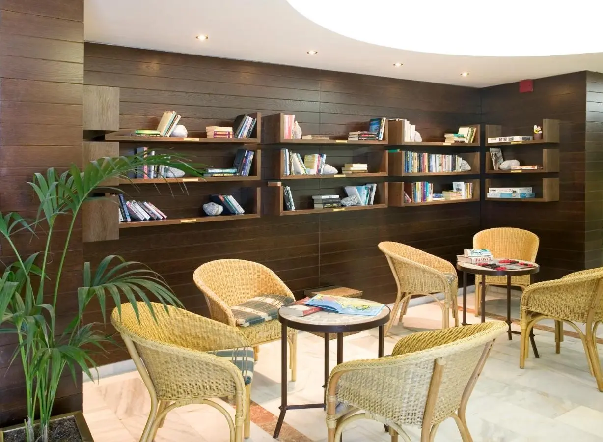 Sunset Beach Club (AGP) gallery image 14
