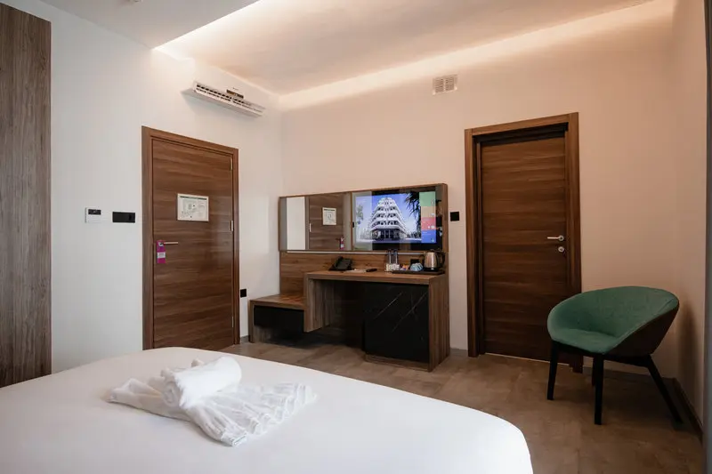 Pebbles Hotel gallery image 9