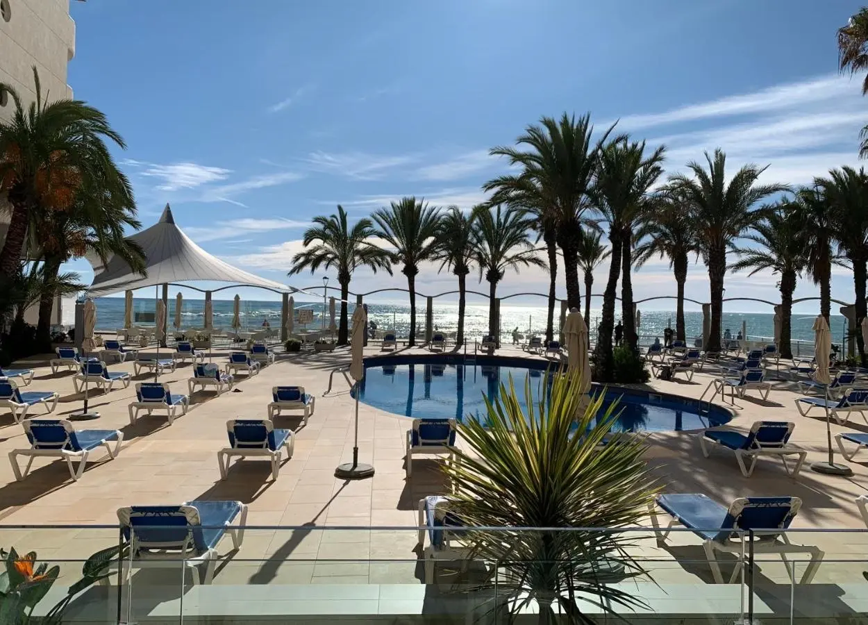 Caprici Beach Hotel And Spa gallery image 1