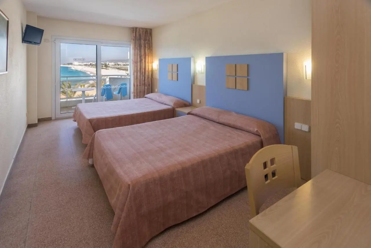 Caprici Beach Hotel And Spa gallery image 15