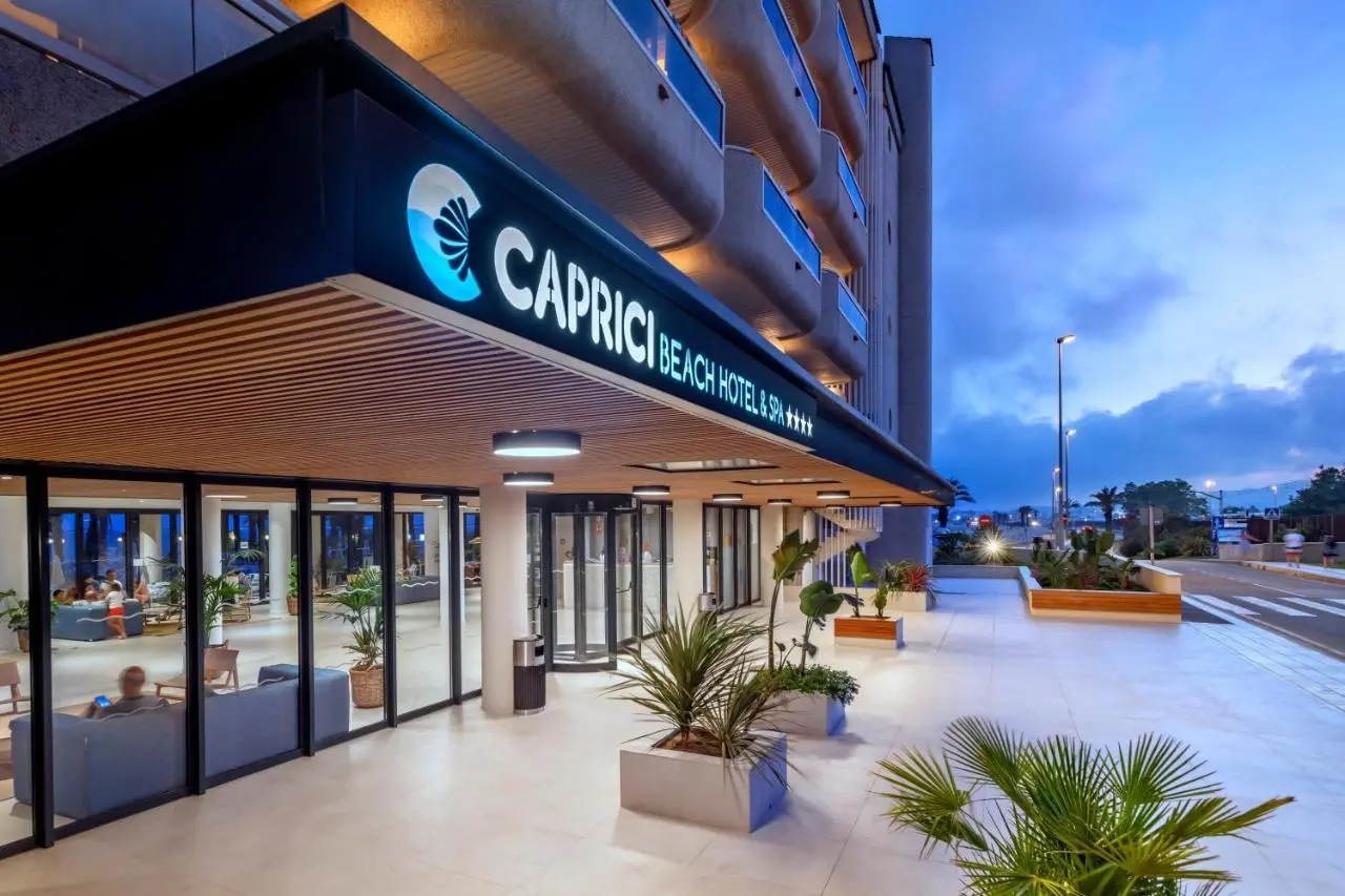 Caprici Beach Hotel And Spa gallery image 3