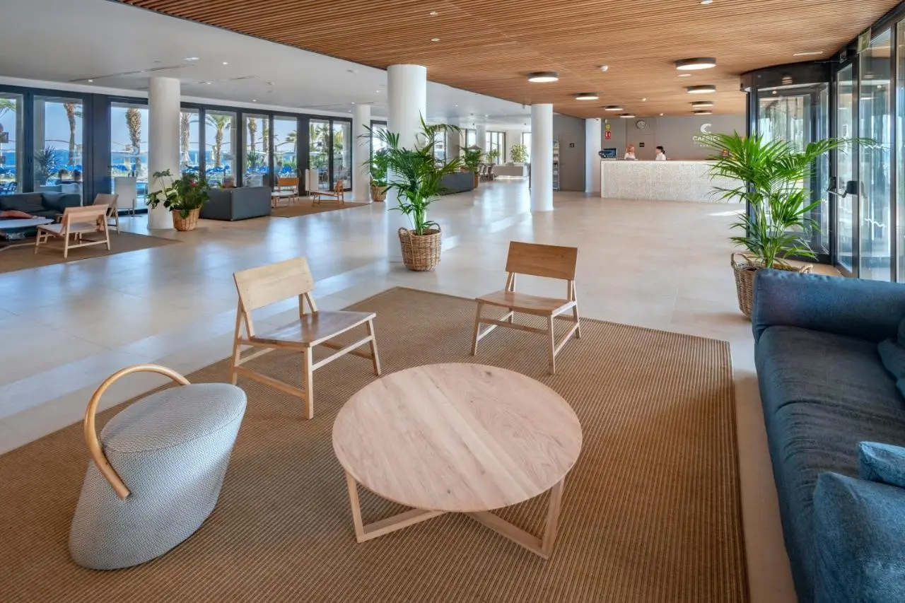 Caprici Beach Hotel And Spa gallery image 4