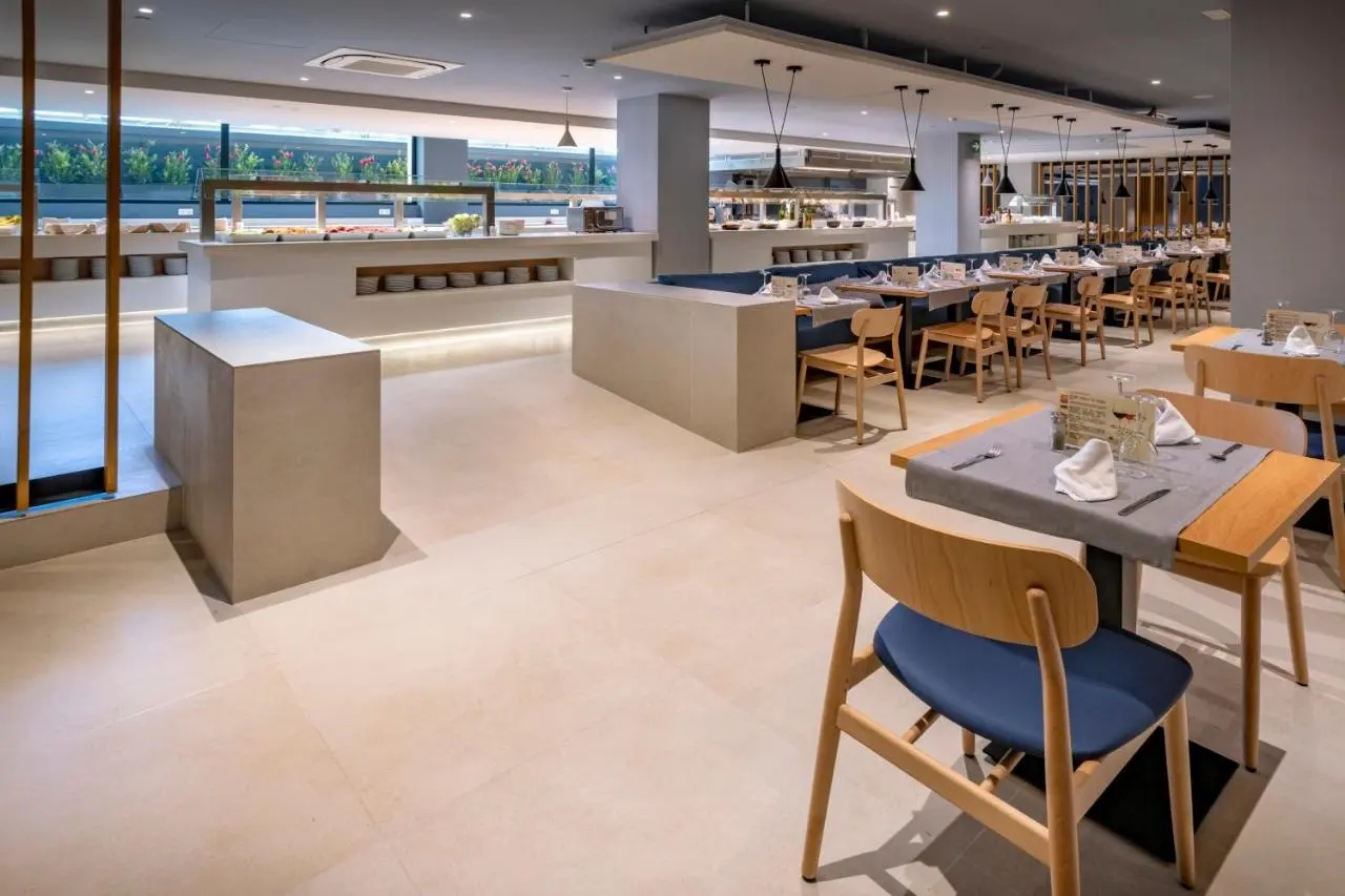 Caprici Beach Hotel And Spa gallery image 7