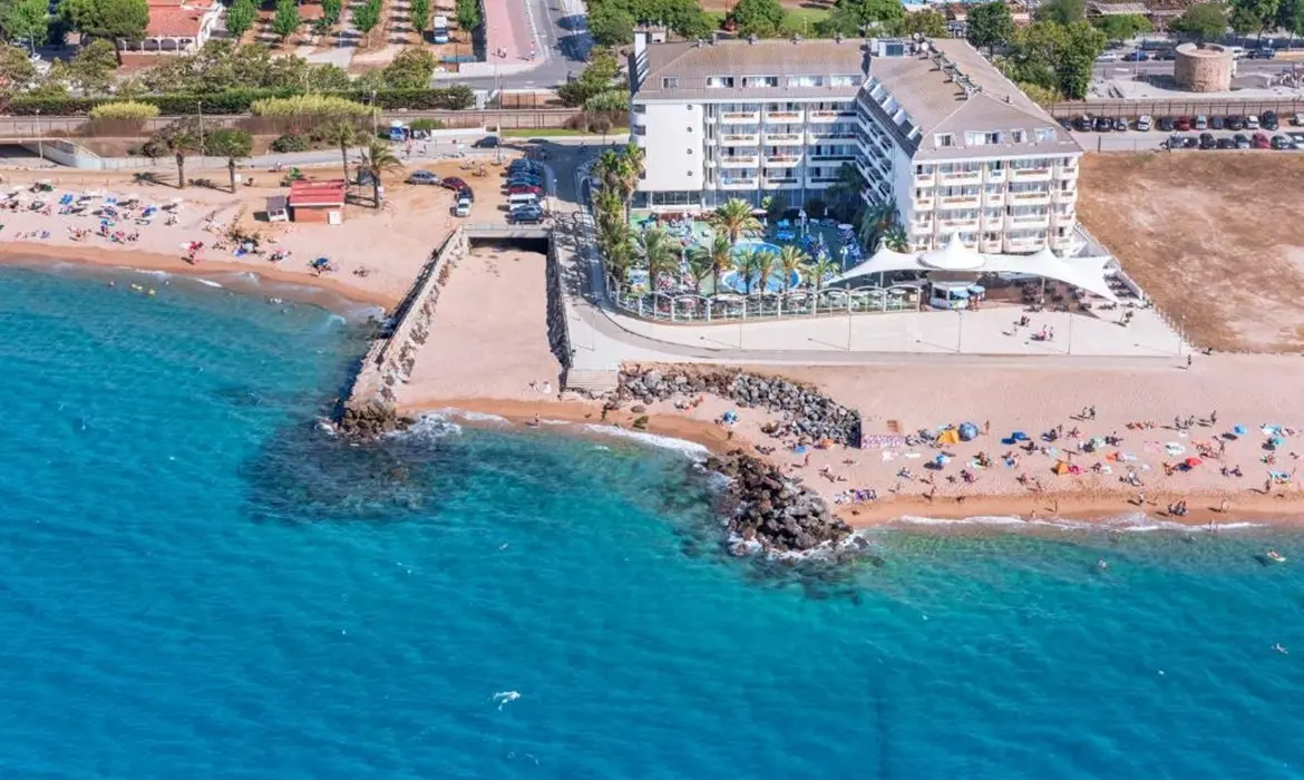 Caprici Beach Hotel And Spa