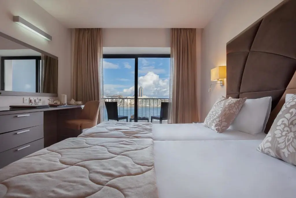 The Plaza & Plaza Regency Hotels gallery image 7