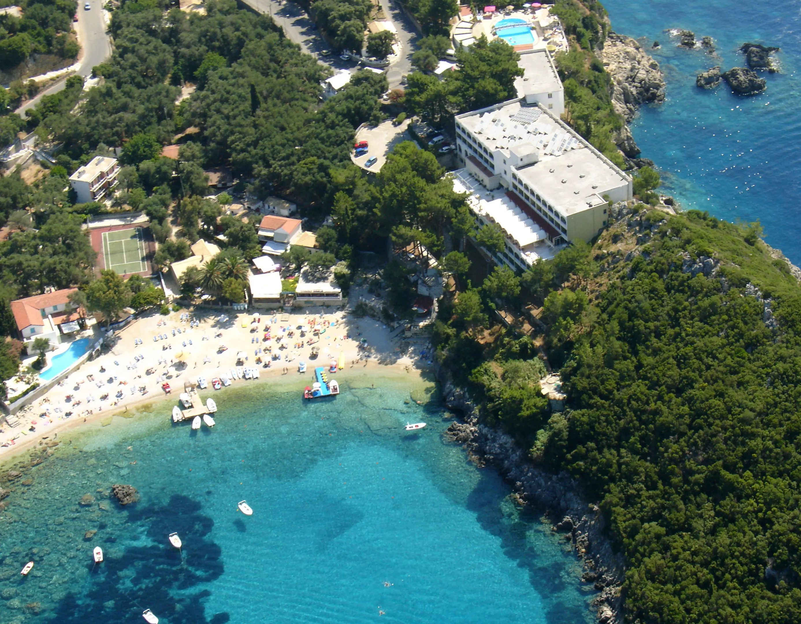 Akrotiri Beach Hotel gallery image 3