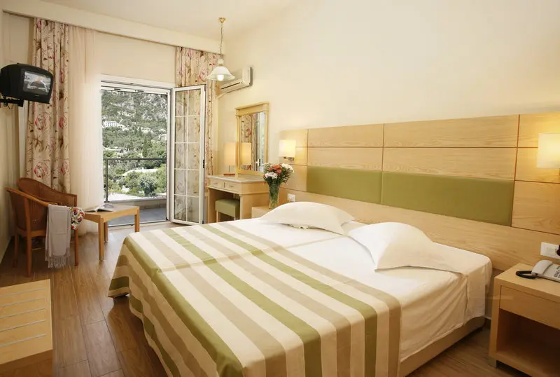 Akrotiri Beach Hotel gallery image 7