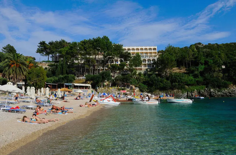 Akrotiri Beach Hotel gallery image 6