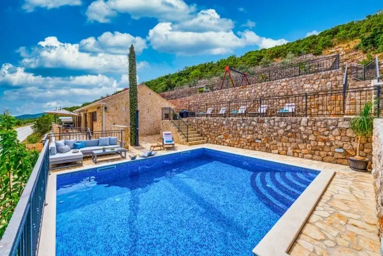 Villa Blue Moon