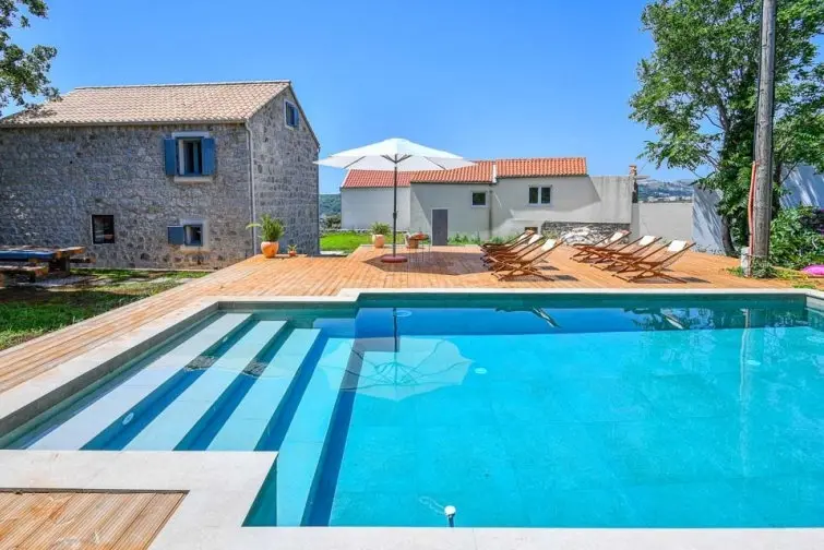 Villa Rustic Blue