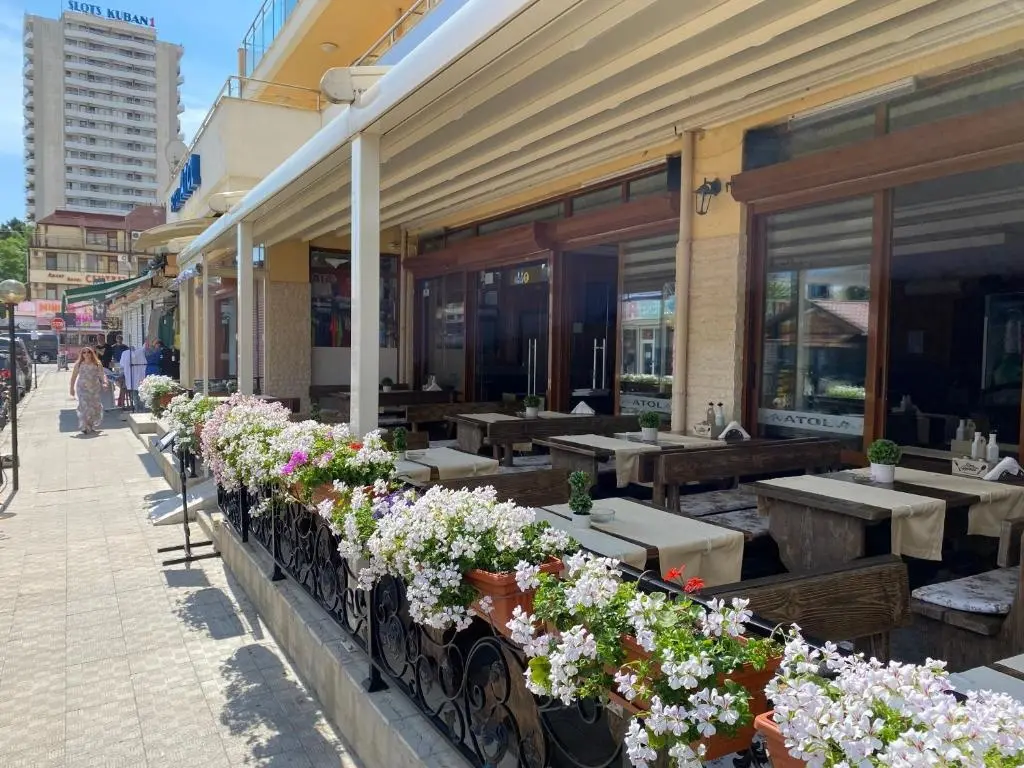 Hotel Atol gallery image 1