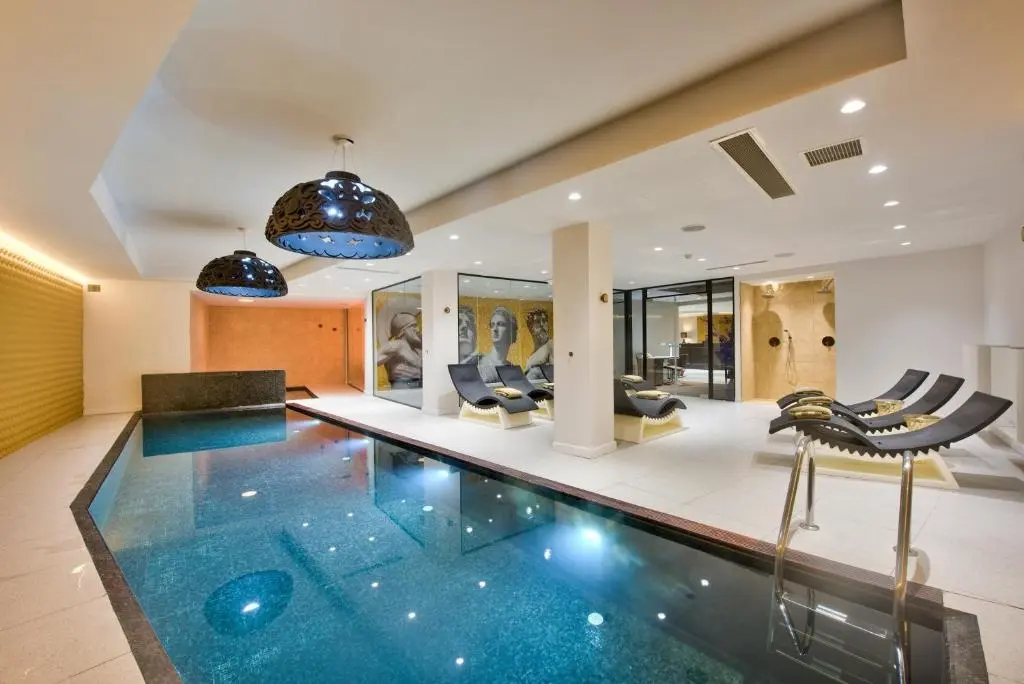HOLM Boutique & Spa gallery image 7