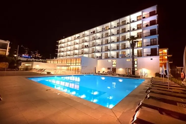Sunclub Calavinya (Adults Recommended)