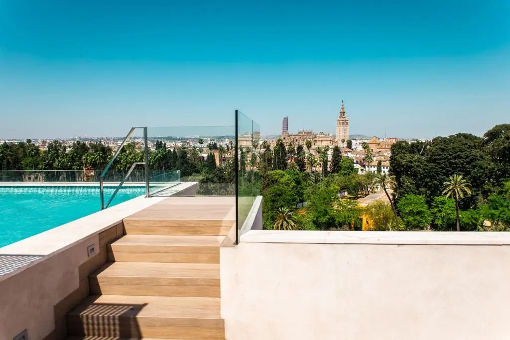 Alcazar Hotel gallery image 1