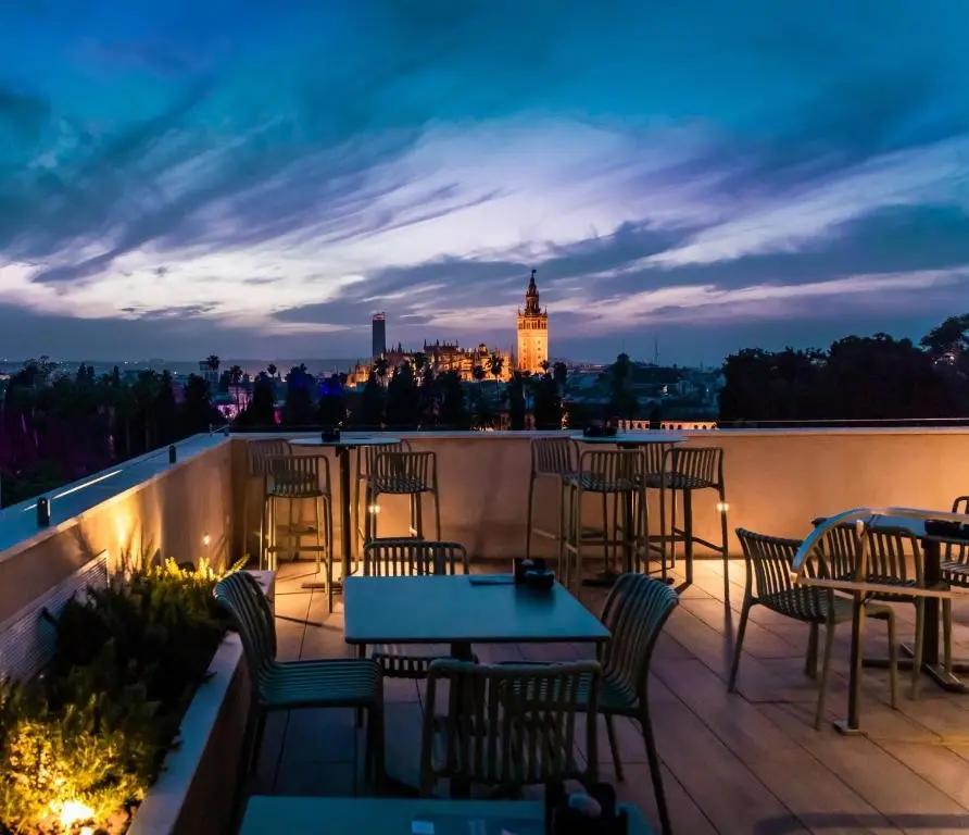 Alcazar Hotel gallery image 13