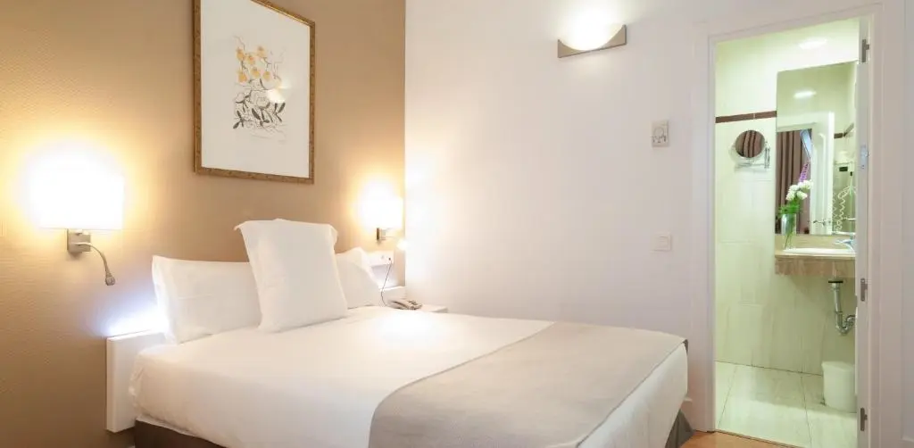 Alcazar Hotel gallery image 8