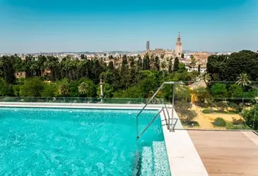 Alcazar Hotel