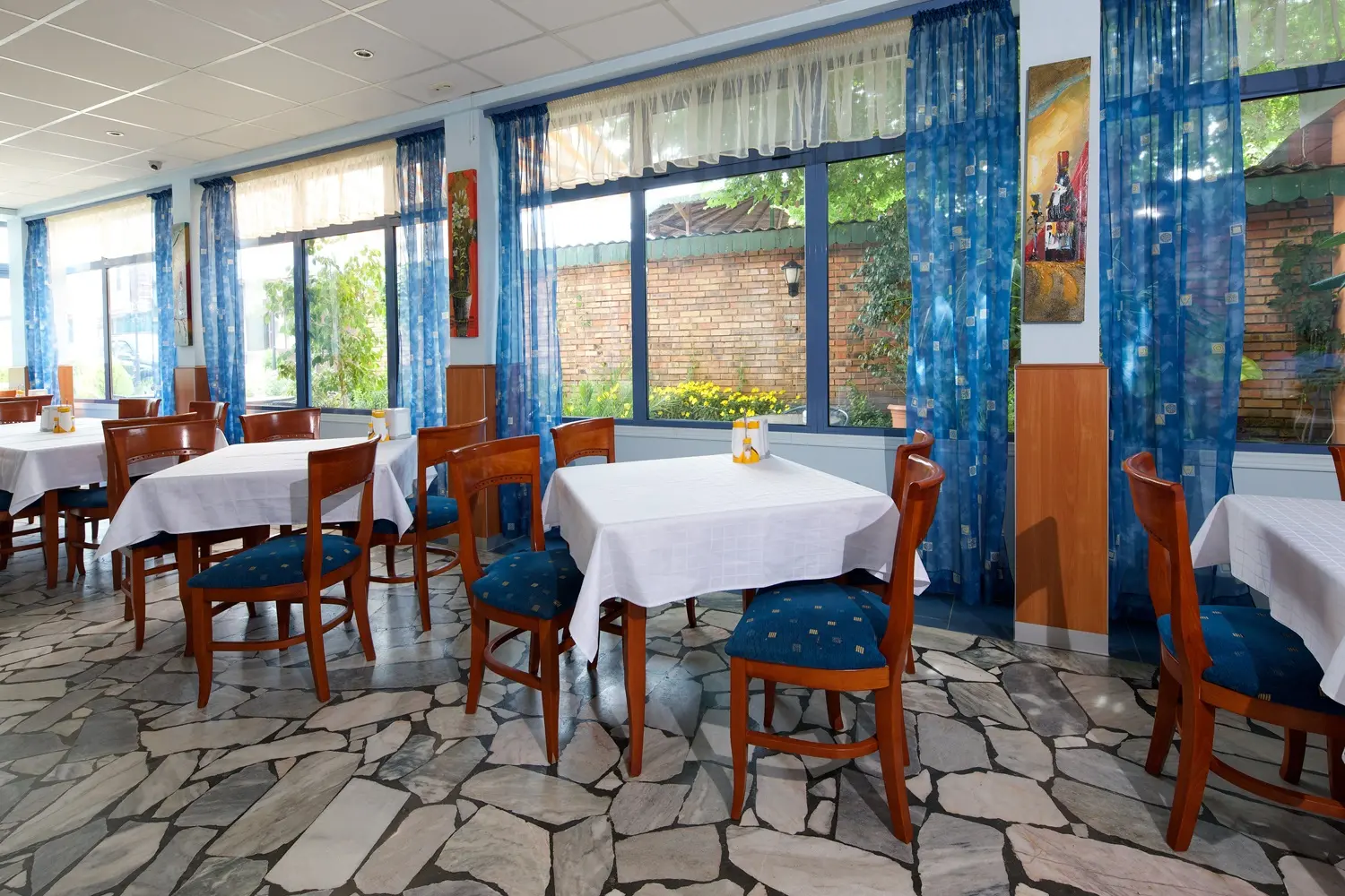Paloma Hotel gallery image 3