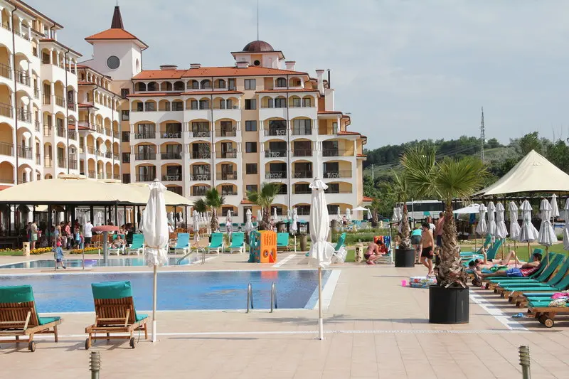 Sunrise All Suites Resort gallery image 3