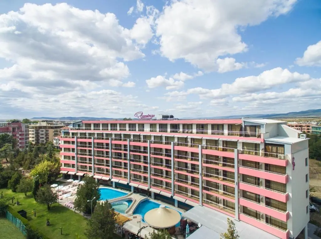 Flamingo Beach Hotel gallery image 1
