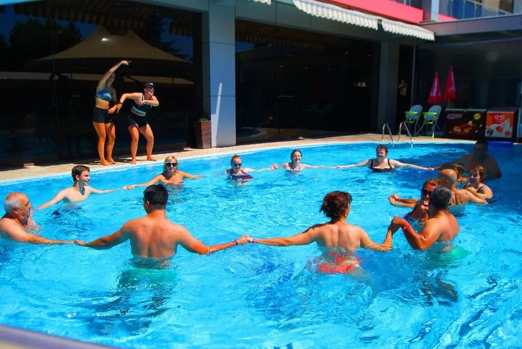 Flamingo Beach Hotel gallery image 10