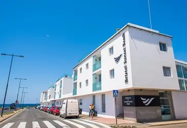 Bristol Sunset Beach LIVVO