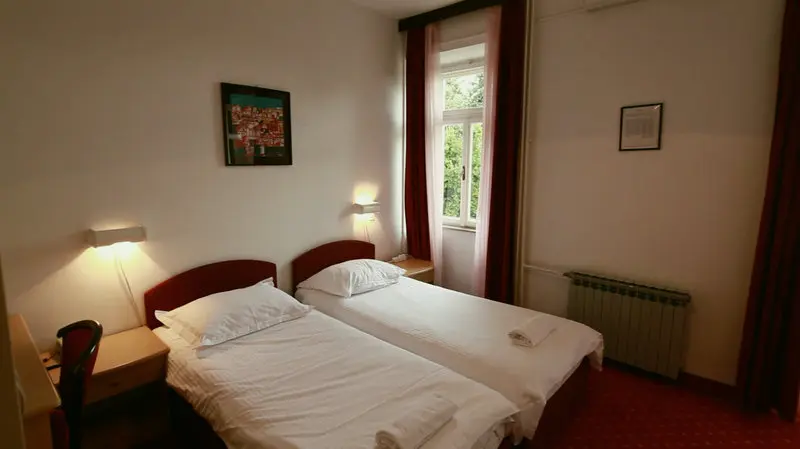 Sumratin Hotel gallery image 5