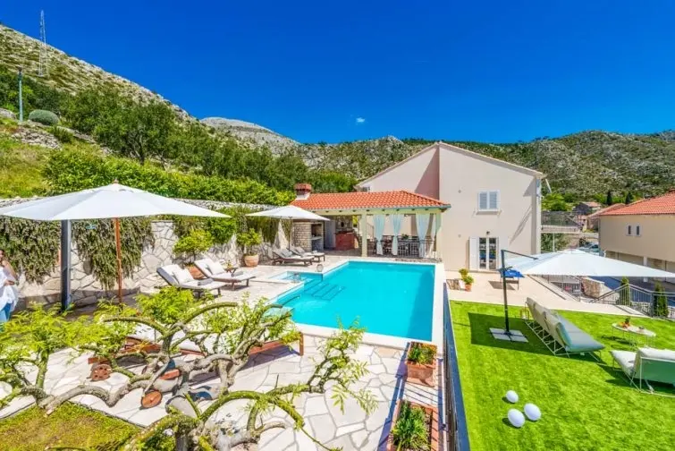 Villa Sunset Blue