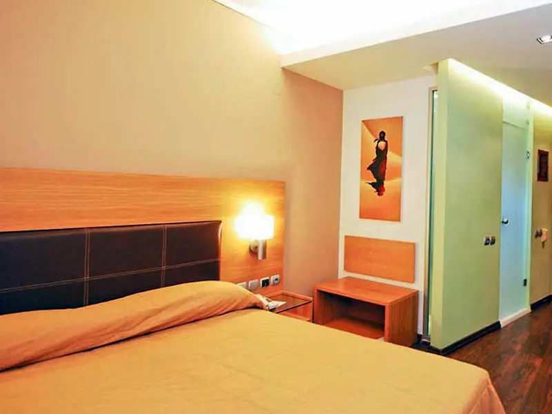 Capsis Hotel gallery image 4