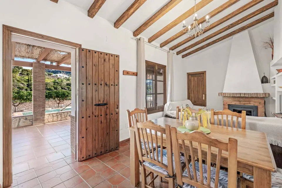 Cortijo De Lola