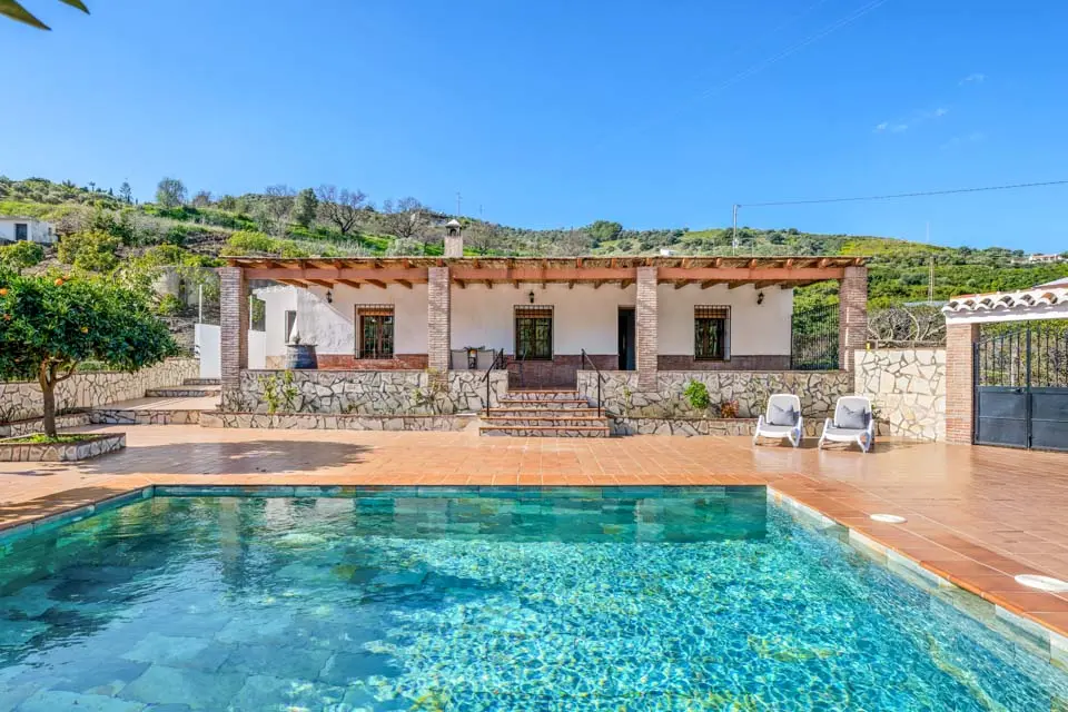 Cortijo De Lola