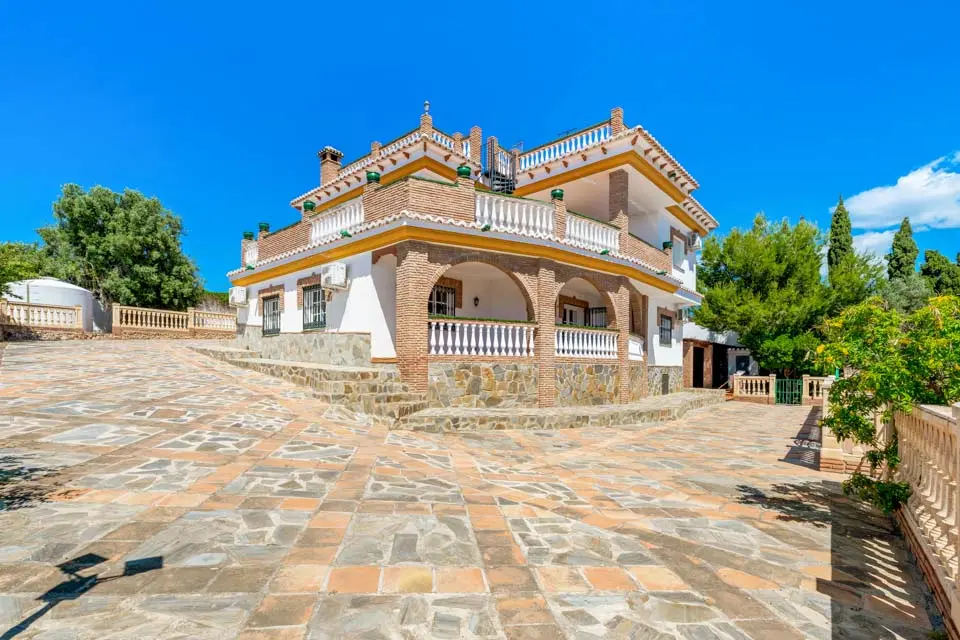 Villa Maria Isabel