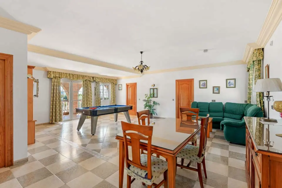 Villa Maria Isabel