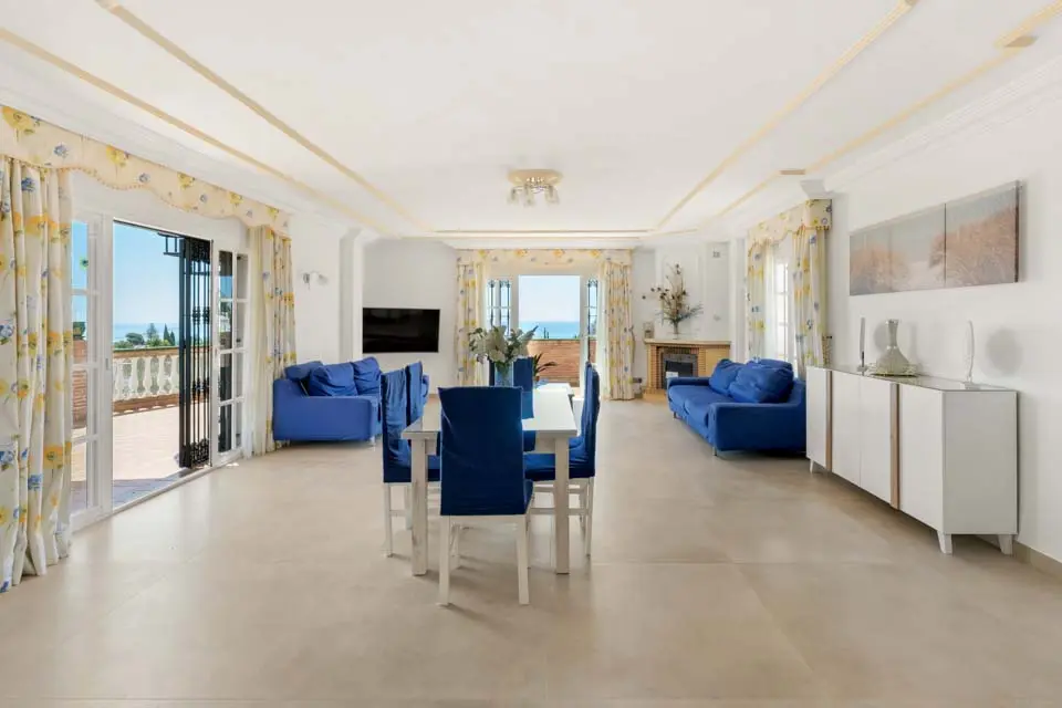 Villa Maria Isabel