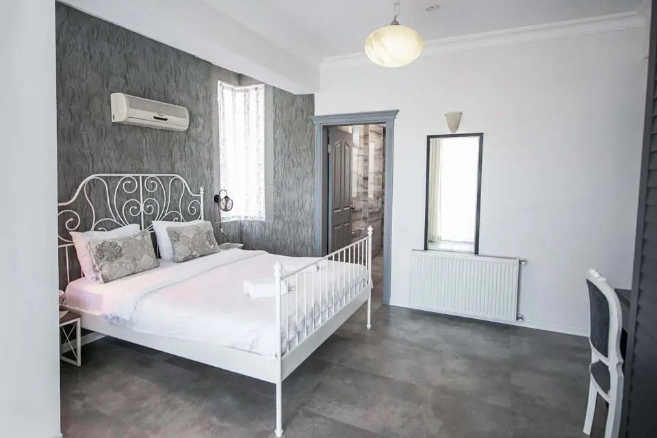 Pegasus Evi