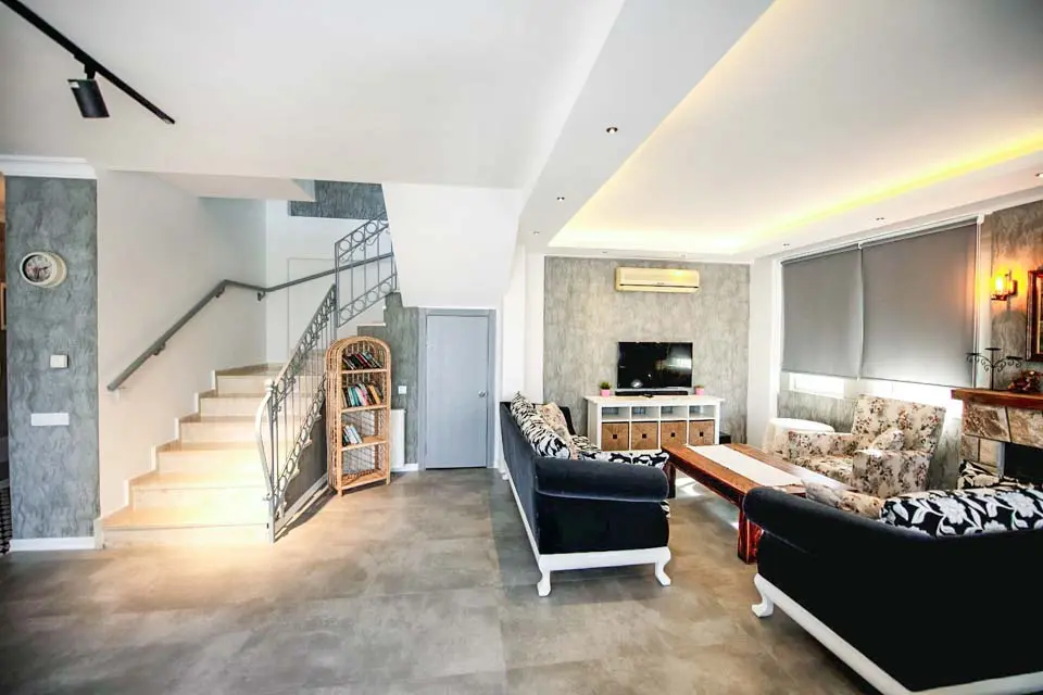 Pegasus Evi