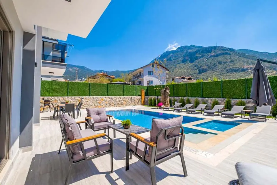 Villa Ophelia Bir