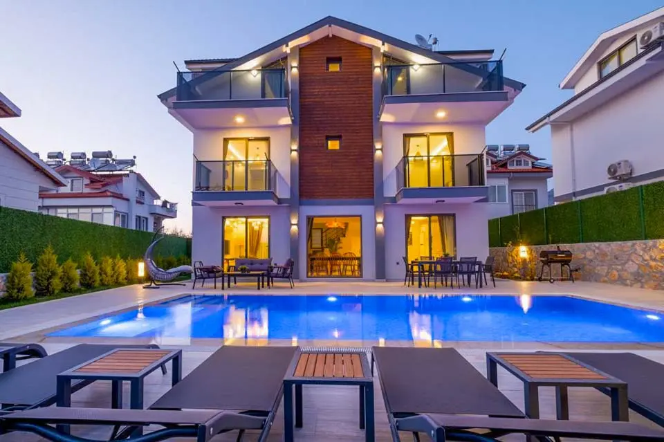 Villa Ophelia Bir