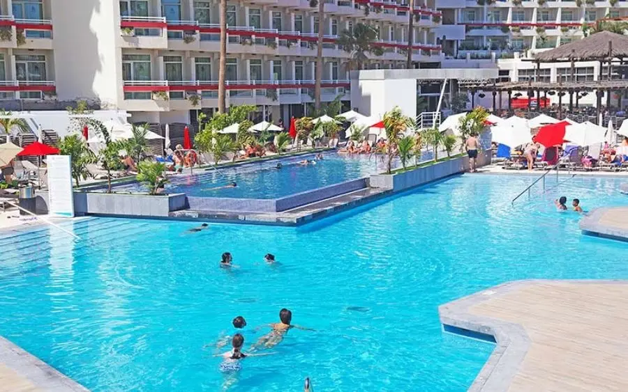 Alexander Hotel Troya gallery image 1
