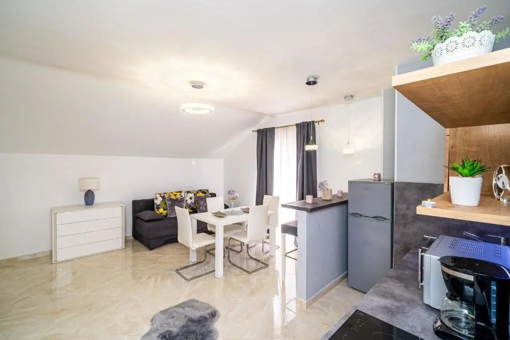 Sandito Apartments gallery image 15