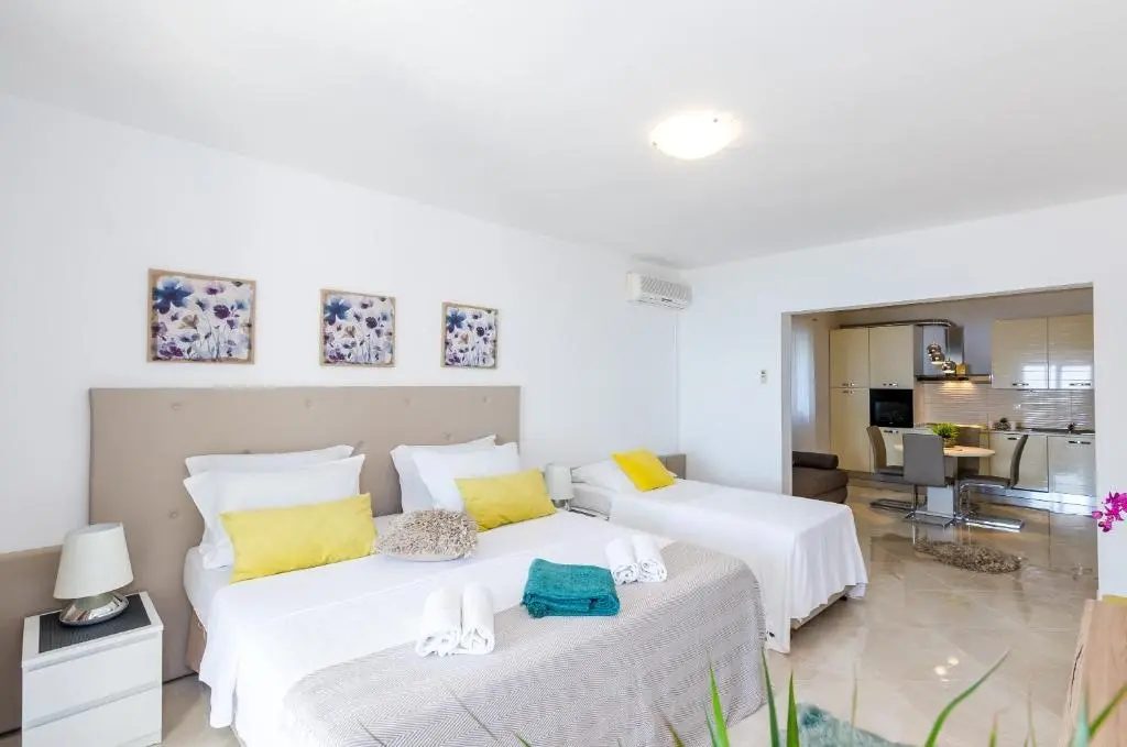 Sandito Apartments gallery image 19