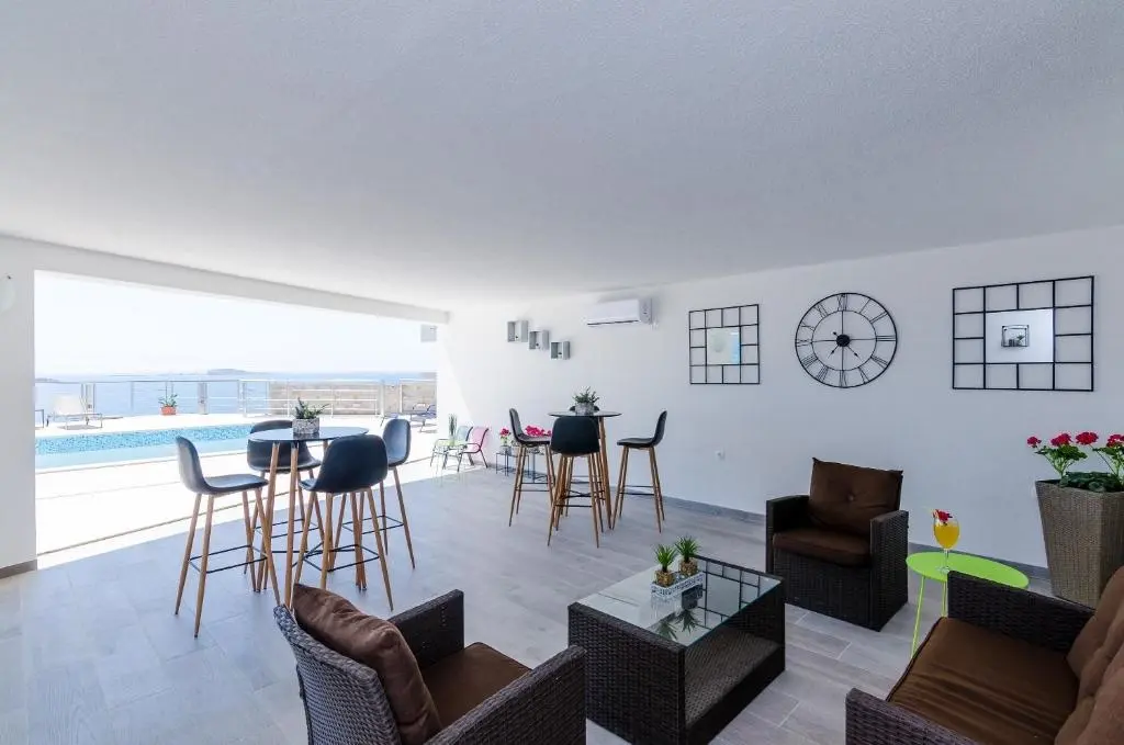 Sandito Apartments gallery image 8
