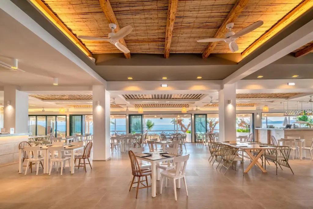 Iolida Beach gallery image 1