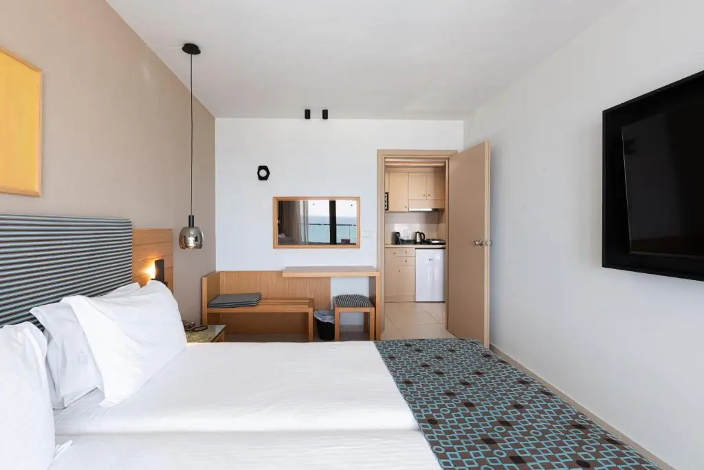 Iolida Beach gallery image 15