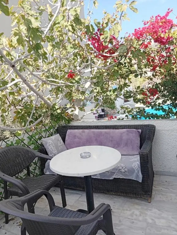The Best Hotel gallery image 17