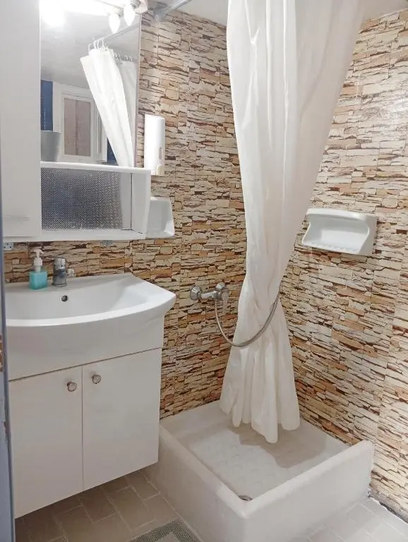The Best Hotel gallery image 21