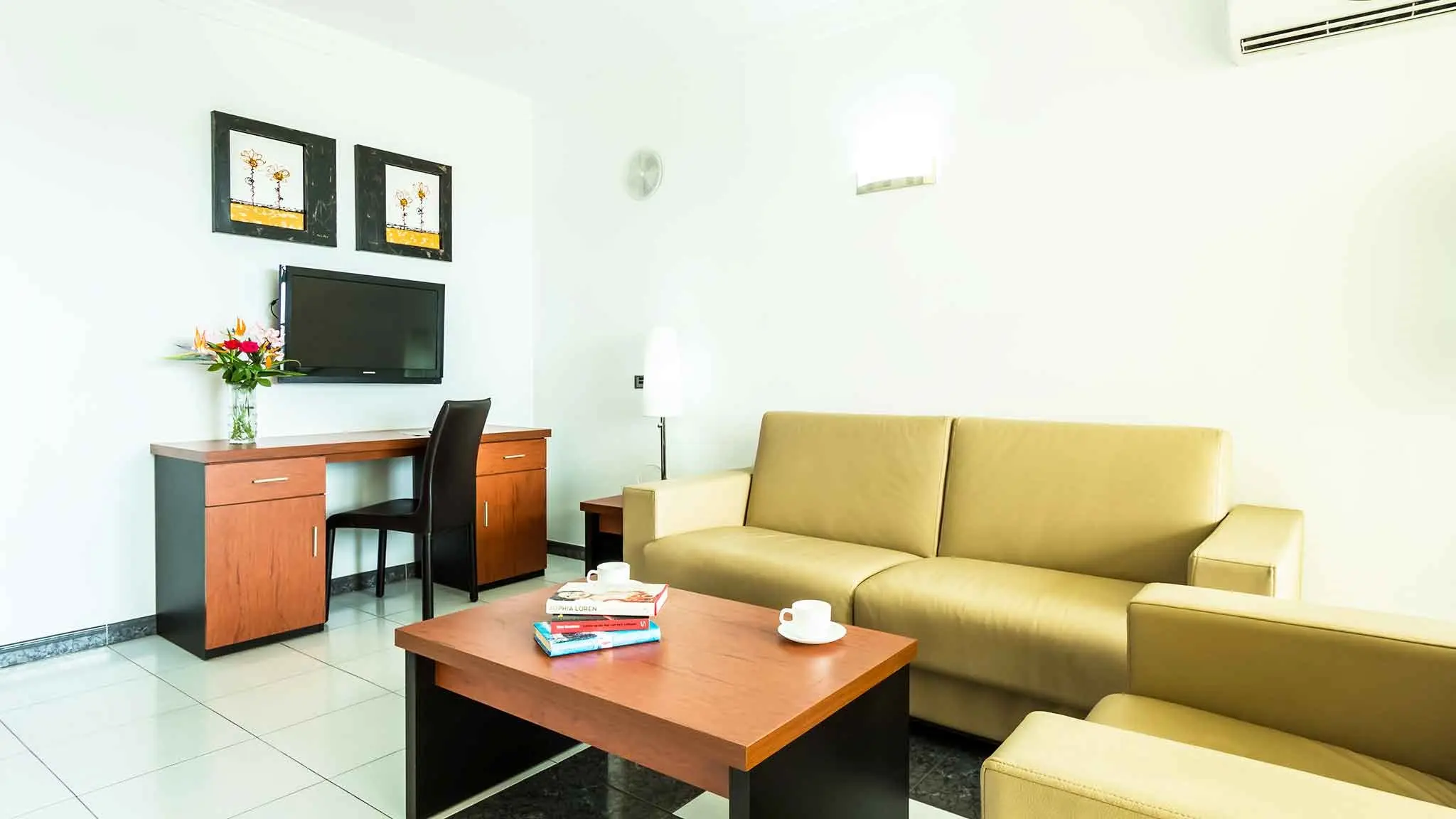 Bluesea El Dorado Apartments gallery image 2