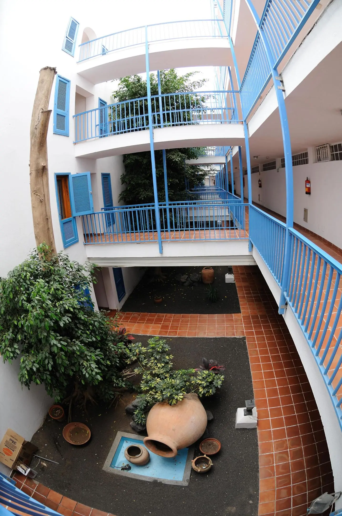 Costa Volcan Apartments gallery image 11