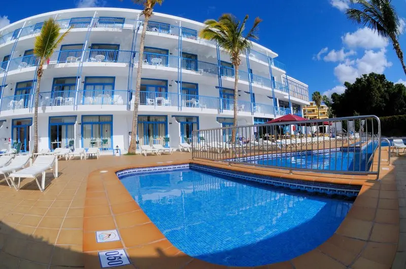 Costa Volcan Apartments gallery image 4