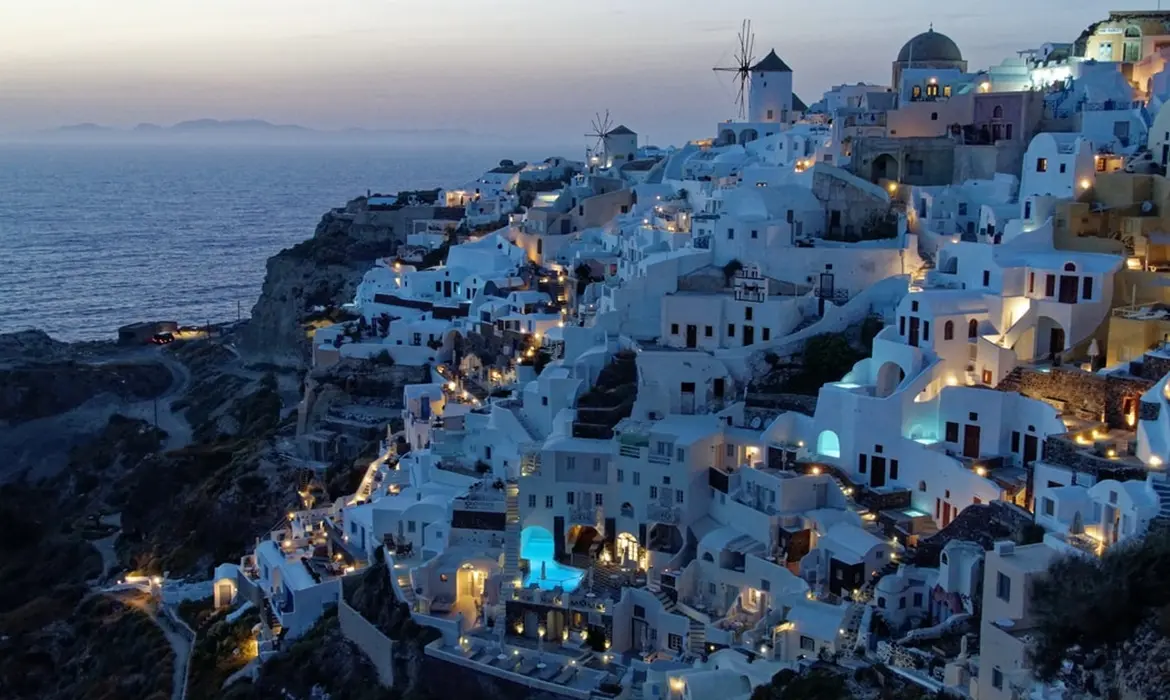 Santorini gallery image 6
